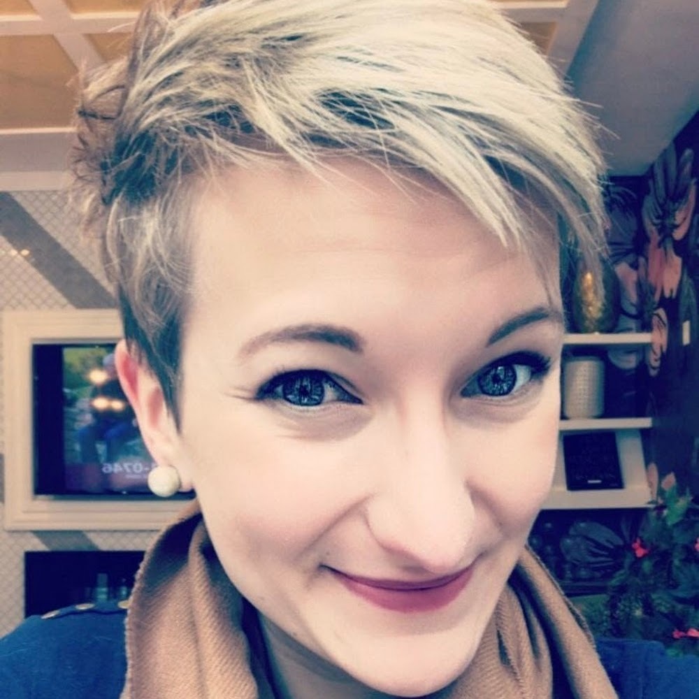 Meet your Posher, Aly